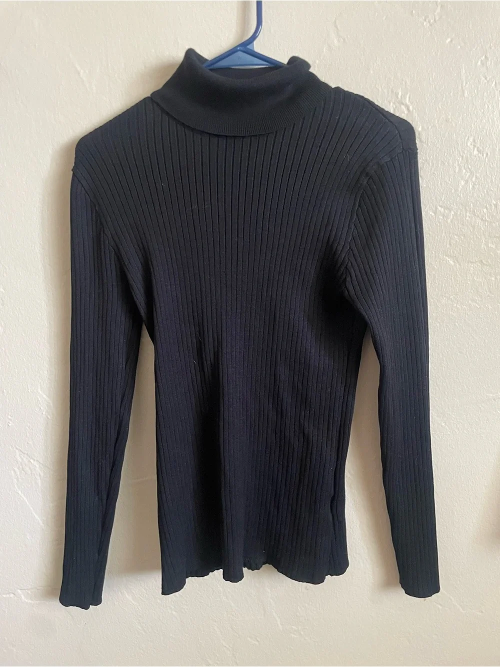 Madison Grey Women's Black Ribbed Turtleneck Sweater